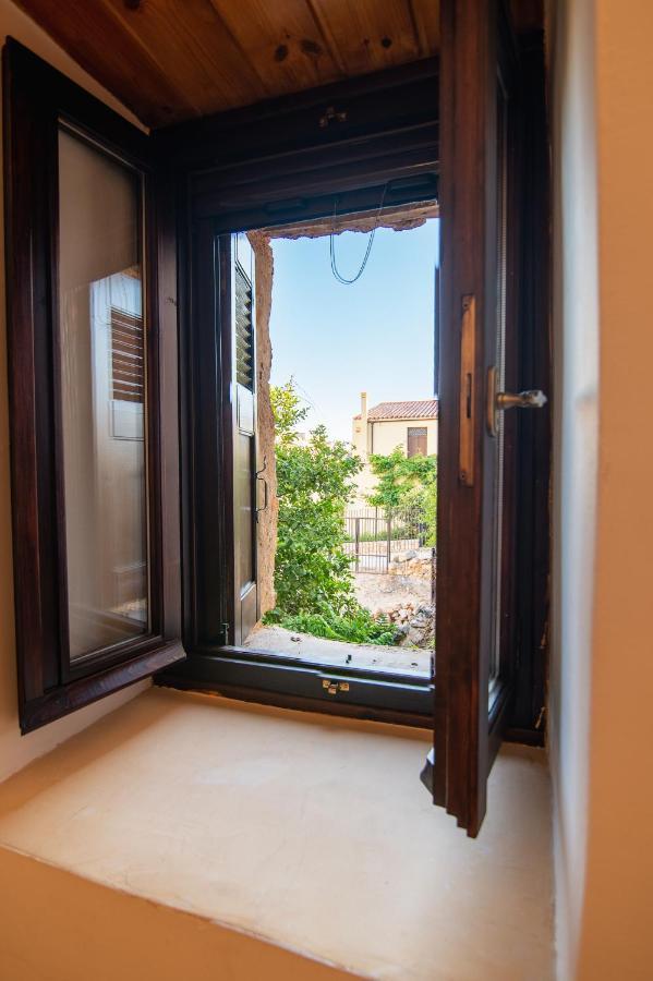 Marthas Delight Rooms Chrissi Akti Chania Exterior foto