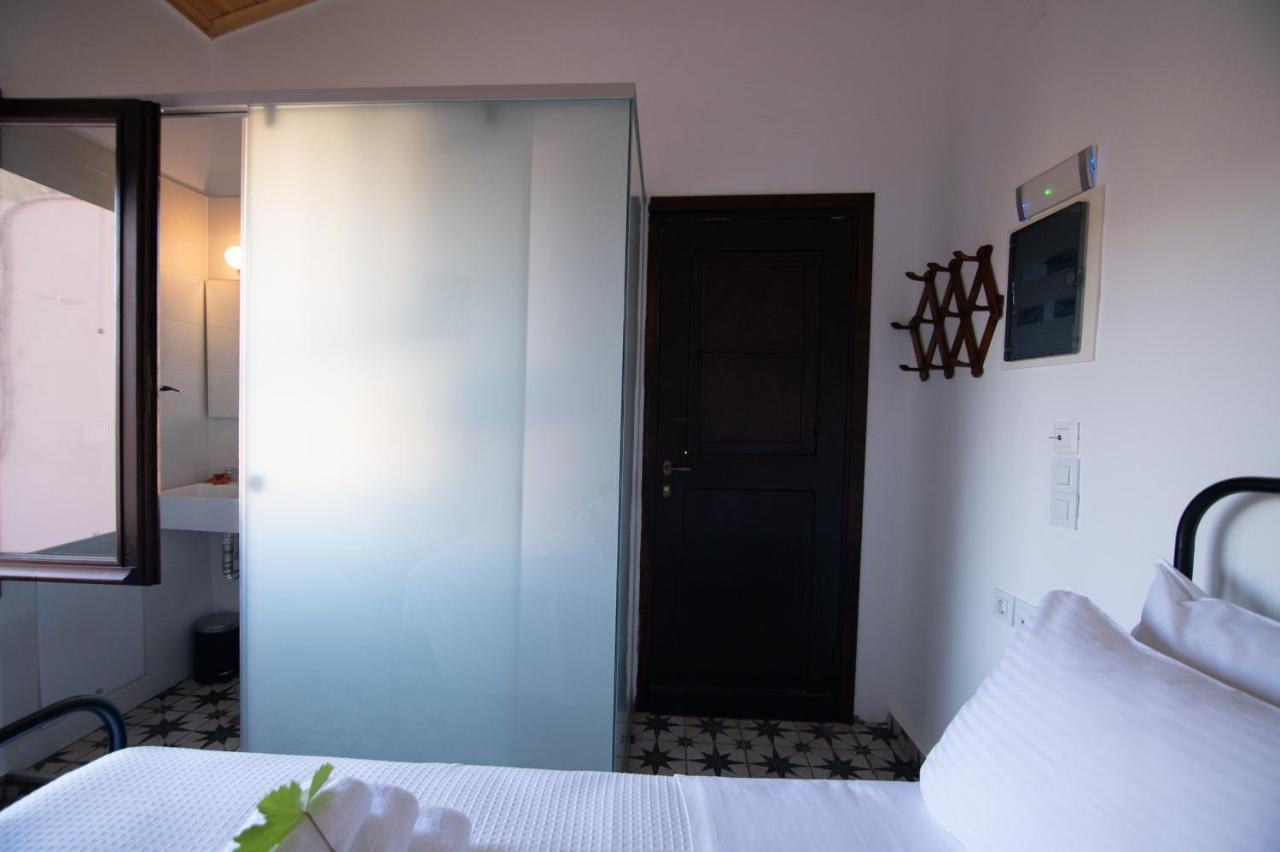 Marthas Delight Rooms Chrissi Akti Chania Exterior foto
